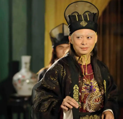 权力暗影：中国历史上五大宦官的权谋与覆灭