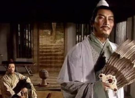 白帝托孤后，诸葛亮在蜀汉的权力究竟有多大？