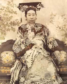 慈禧为什么一定要杀珍妃？她到底做了什么事情？