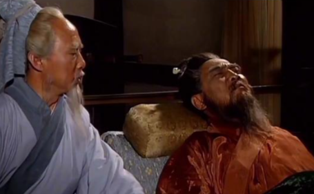 医者无畏：华佗“敢”开颅背后的医学勇气与时代局限