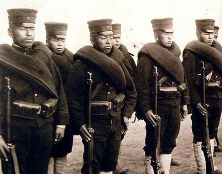 明治四五式军服：日本陆军军服变革的里程碑