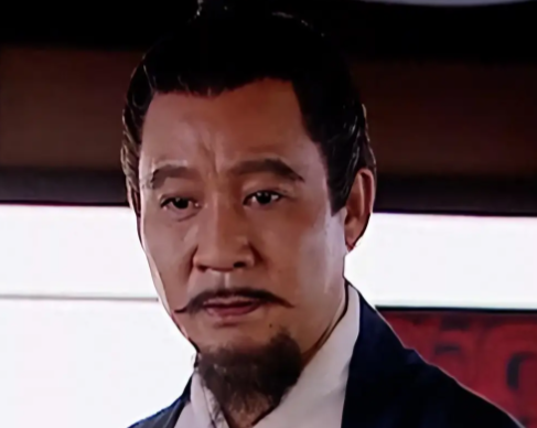 削藩忠骨陷权斗:窦婴力挽狂澜,终成储位棋殇